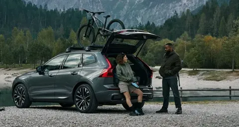personas con su volvo xc60